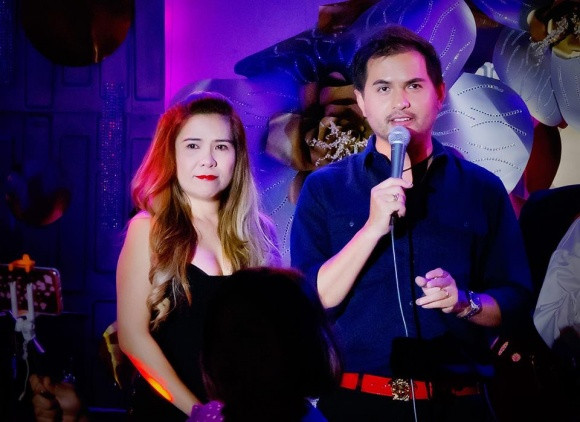 Thu nhập của anh hiện tại khoảng 7-10 ngàn USD (từ 160-230 triệu đồng).