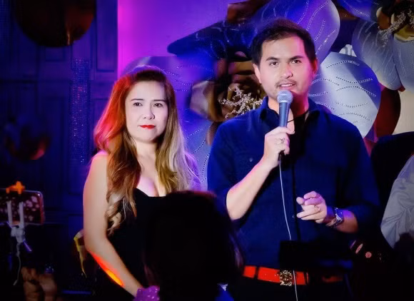 Thu nhập của anh hiện tại khoảng 7-10 ngàn USD (từ 160-230 triệu đồng).