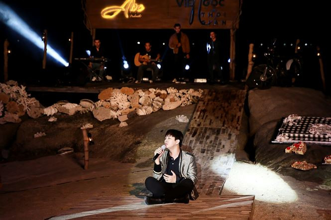 “Thử thách” này không hề khó với Hoài Lâm, trái lại anh lập tức nhận lời và gây bất ngờ cho khán giả khi so giọng với Đàm Vĩnh Hưng bản nhạc Về đâu mái tóc người thương bằng chất giọng của nữ danh ca Hoàng Oanh. Mr Đàm đã không ngớt lời khen ngợi, gọi Hoài Lâm là "sát thủ bolero" và khẳng định đây chính là tài năng nhái giọng hàng đầu của Việt Nam.