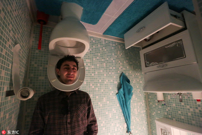 9. Bảo tàng nhà lộn ngược Một địa điểm khác không thể bỏ qua tại thành phố St. Petersburg ở Nga là bảo tàng nhà lộn ngược. Công trình bao gồm một căn hộ với mọi thứ đều bị đảo ngược. Khi vào trong ngôi nhà, du khách sẽ có cảm giác mất phương hướng và bối rối.