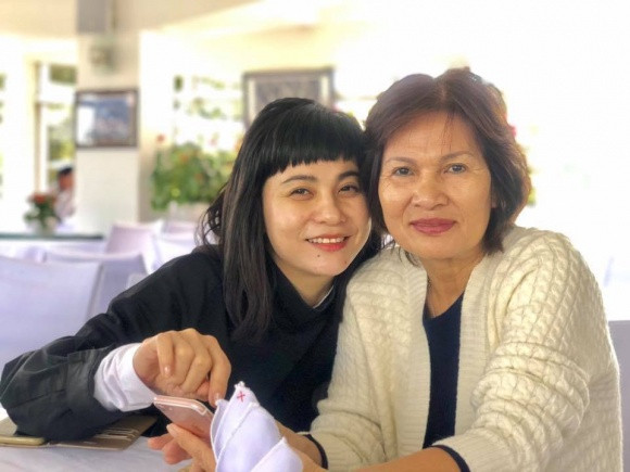 Cat Phuong - Kieu Minh Tuan vui ve ve que tham gia dinh-Hinh-3