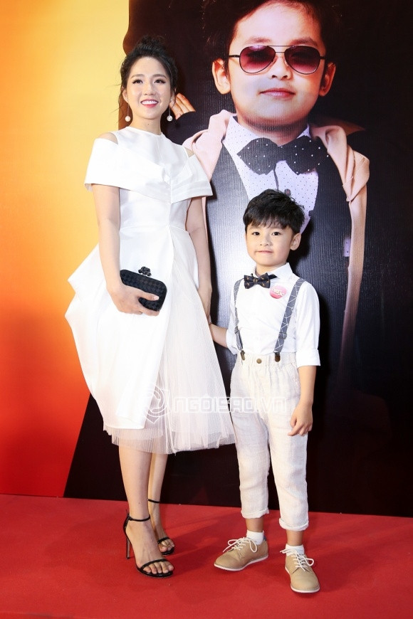 Kiều Trinh Xíu và bé Coca Hoàng Gia Bảo.