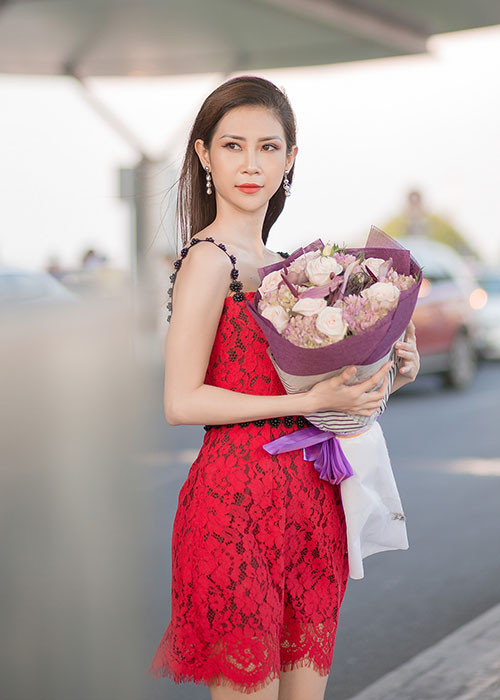 Tại cuộc thi này, Á khôi du lịch Liên Phương đại diện Việt Nam tham gia và giành giải Á hậu 1.