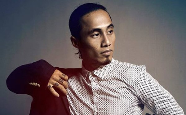 Dinh be boi, sao ngoai tan doi, sao Viet tho o: Phai chang cong chung qua 