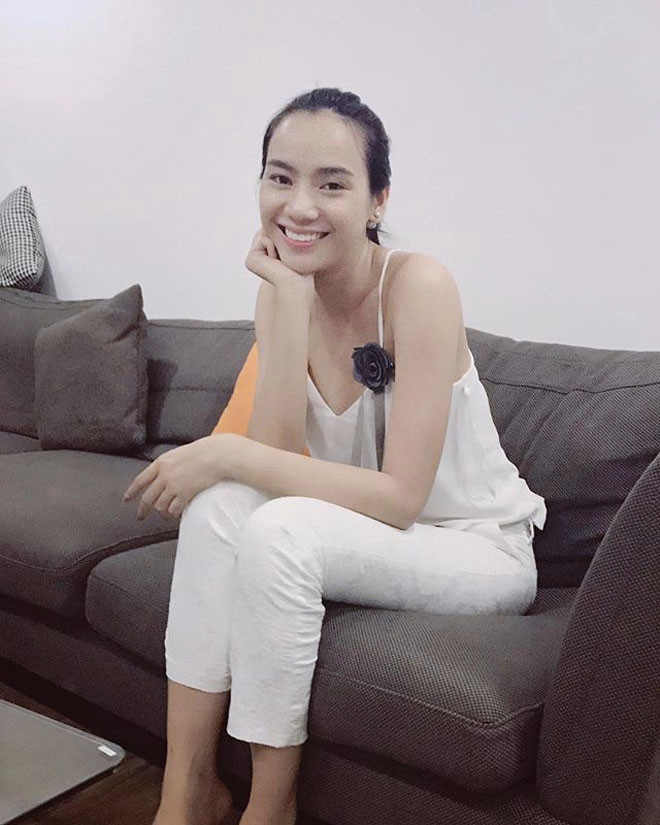 Tuy có ngoại hình xinh đẹp và rất đa tài trong âm nhạc, nhưng con đường ca hát của Kiều Diễm lại không mấy nổi bật như nhiều nghệ sĩ trẻ hiện nay. Giải thích về điều này, Kiều Diễm cho biết cô không phải tuýp người ồn ào hay thích dấn thân quá sâu vào showbiz.