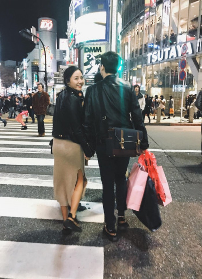 Van Mai Huong than mat ben trai tre, lo dau vet “la“-Hinh-3