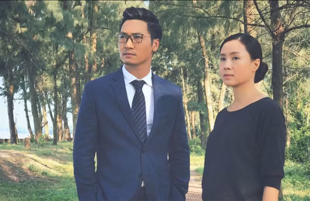 Cặp diễn viên Mạnh Trường - Hồng Diễm trong phim có mối quan hệ phức tạp.