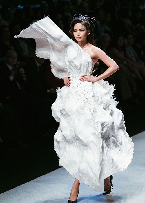 Cô cũng là chân dài được đánh giá cao trong làng mẫu.