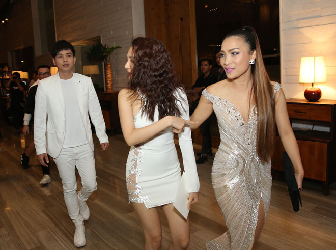 Ho Quang Hieu nhin “dam duoi