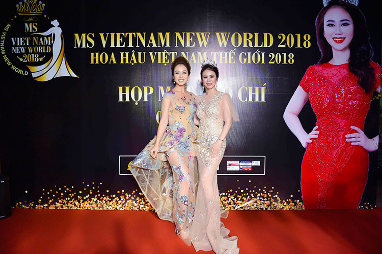 Giám khảo Jennifer đánh giá cao sự chuyên nghiệp của Ban tổ chức cuộc thi năm nay. Về vai trò của mình, Jennifer Phạm cho biết, bình thường chị rất gần gũi nhưng cầu toàn nên chắc chắn sẽ là một vị giám khảo khó tính. Hoa hậu được Jennifer chọn nhất định phải đẹp, hài hòa, hội đủ cả tài, tâm lẫn sắc.