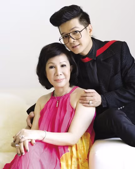 Vợ Vũ Hà lớn hơn anh 8 tuổi.