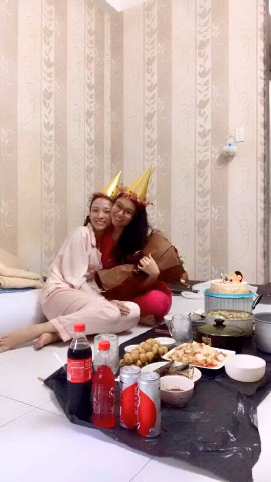 Bên cạnh quyết định phục hồi điều tra này, cơ quan điều tra cũng ra quyết định hủy bỏ quyết định tạm đình chỉ bị can đối với Phương Nga và Thùy Dung.