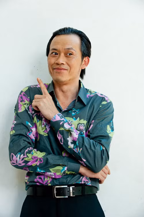 Hoai Linh tung hung dien hai cung ca si Bang Kieu, Hua Minh Dat