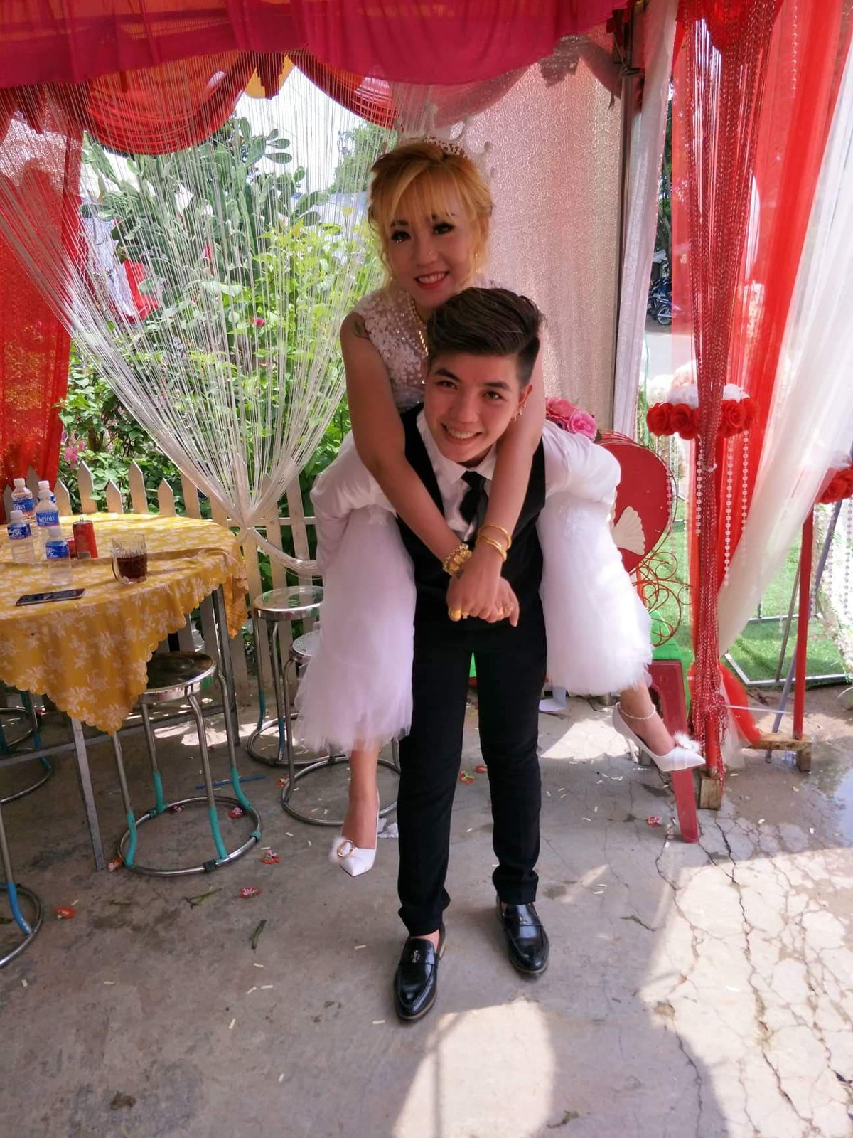 Sau 5 năm yêu nhau họ đã được về chung một nhà (Ảnh NVCC).