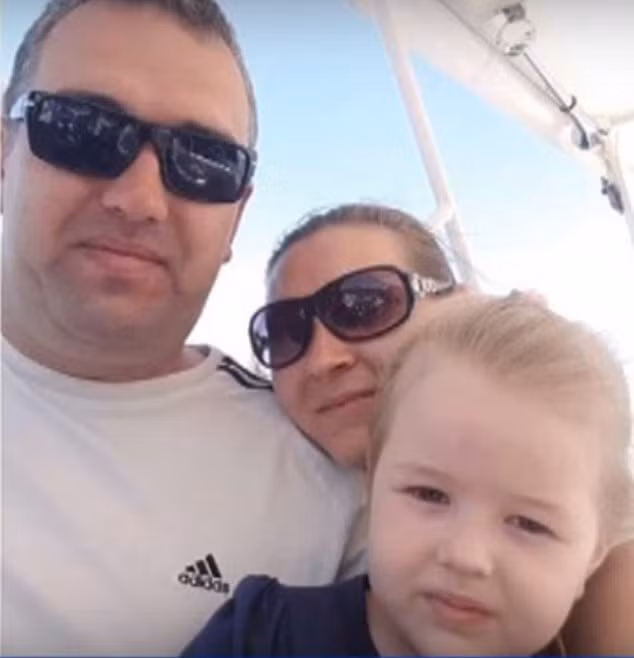 Gia đình nhà Larkov bị giết dã man ở Crimea.