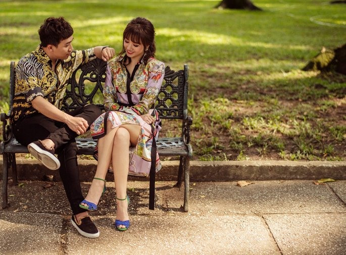 Tuy nhiên, cô cũng cảm thấy may mắn vì mỗi lần mình nói sai từ, Trấn Thành sẽ sửa lại.