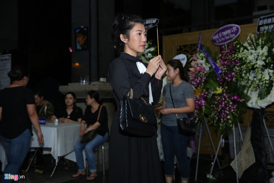 Kim Phượng cho hay từng đóng chung với cố nghệ sĩ nhiều phim và luôn trân trọng tài năng, tâm huyết với nghề của anh.