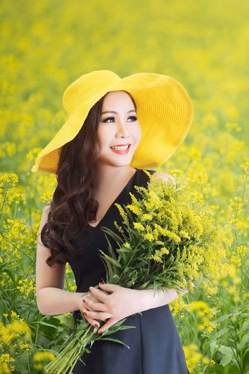 Sau cuộc thi, cô không tiến sâu vào showbiz mà lựa chọn cuộc sống kín tiếng, ít ồn ào.
