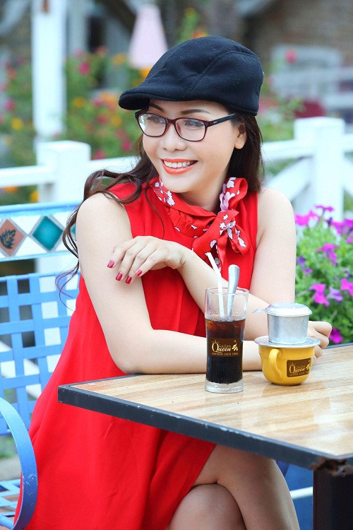 Lý do Ngô Thị Kim Chi không bước chân vào giới giải trí bởi showbiz ồn ào và lắm thị phi.