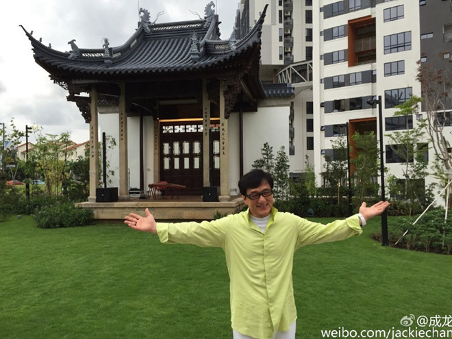 Thành Long có bộ sưu tập nhà kiến trúc cổ đồ sộ bậc nhất Trung Quốc.