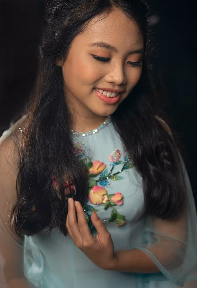 Ly do Quang Le khong ho tro Phuong My Chi trong MV moi-Hinh-3