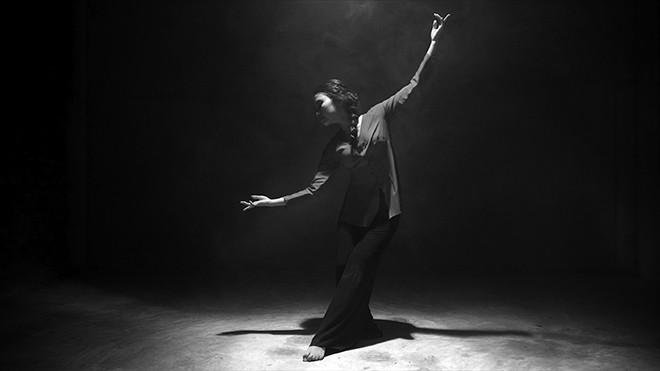 Ly do Quang Le khong ho tro Phuong My Chi trong MV moi-Hinh-2