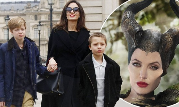 Nữ diễn viên Angelina Jolie điên tiết vì Brad Pitt không tán thành với kế hoạch cô dành cho Shiloh và Knox.