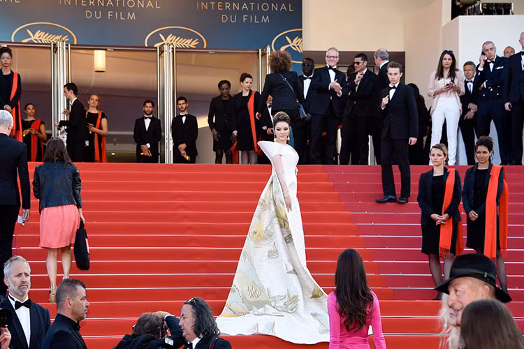 “Dù không còn là Đại sứ Du lịch nữa, tôi vẫn mong muốn đóng góp cho sự phát triển du lịch nói chung của Việt Nam”, Lý Nhã Kỳ tâm sự.