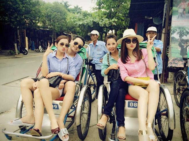 Minh Hằng cùng gia đình thường xuyên đi du lịch.