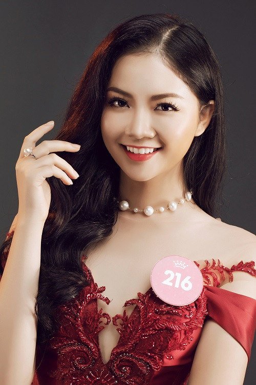 Thí sinh Hà Lương Bảo Hằng.