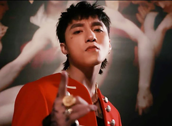 Sơn Tùng M-TP trong MV mới.