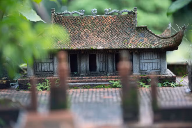 Ky la can nha 3 gian chua day 1m2, lop bang 11.000 vien ngoi-Hinh-8