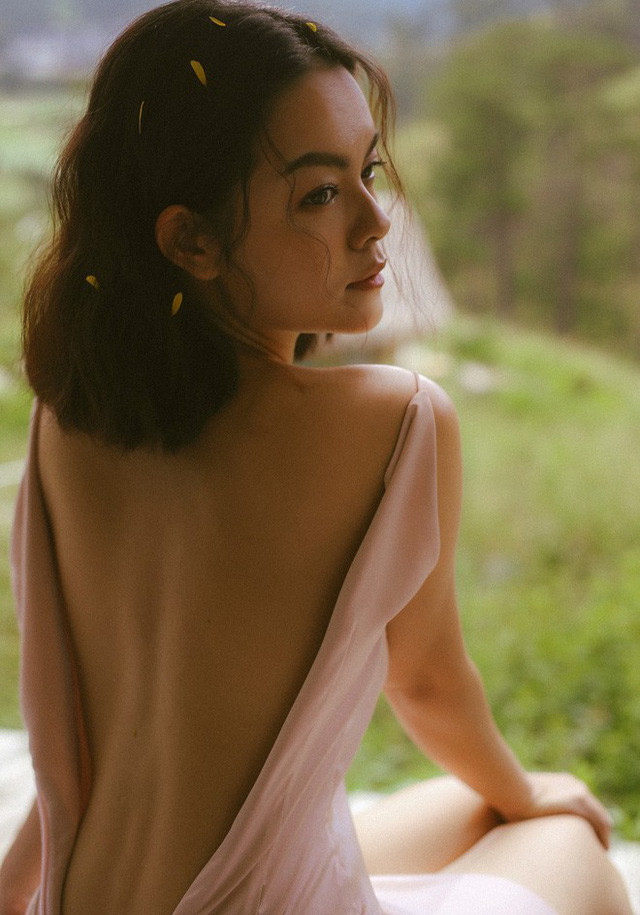 "Ngọn lửa dành cho âm nhạc và ước mơ mà hơn 10 năm qua dù tôi đã cố tình đặt nó vào một góc khuất nhất trong lòng, nó vẫn âm ỉ cháy. Tôi rất sợ cảm giác khi mình còn có thể làm một điều gì đó mà mình lại không làm và ngồi nhìn nó trôi đi. Thỉnh thoảng tôi vẫn cảm thấy có lỗi với ước mơ năm nào, dù chuyện vinh quang hay hào quang với tôi chưa bao giờ là vấn đề quan trọng nhất".