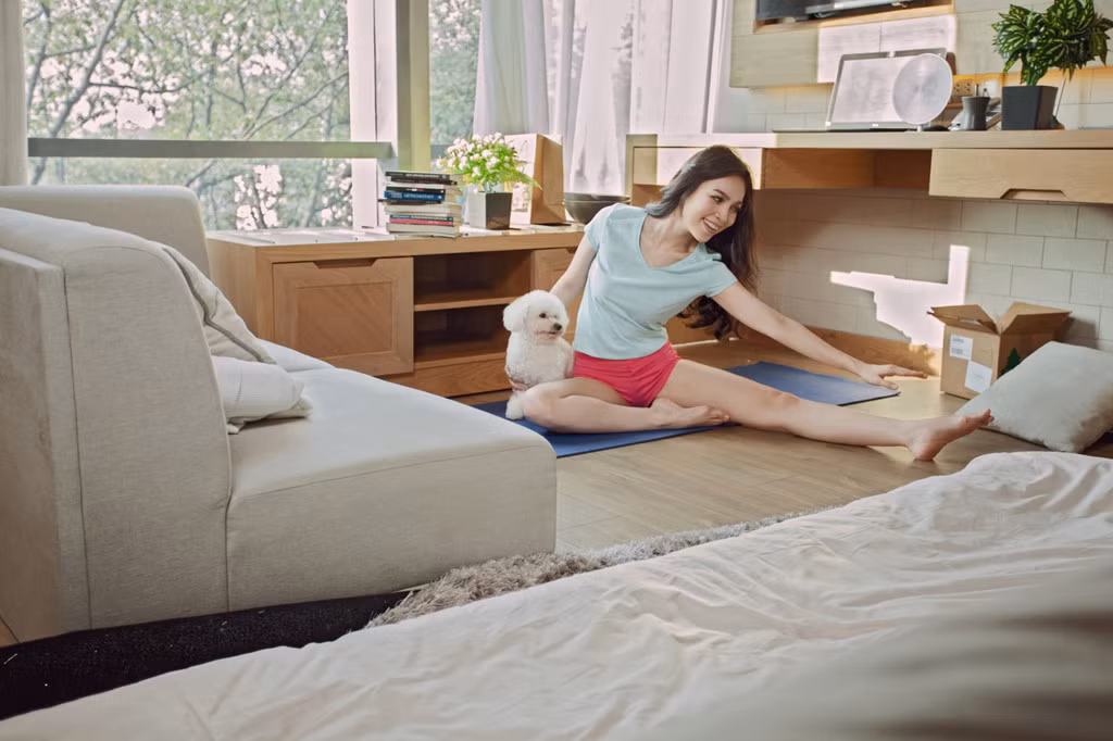 Hiền Thục chia sẻ, không chỉ thay đổi về ngoại hình, Gia Bảo còn tỏ ra trưởng thành trong suy nghĩ. Cô bé 16 tuổi thường theo mẹ đi diễn tỉnh, đi du lịch và đôi khi còn tư vấn cả trang phục.