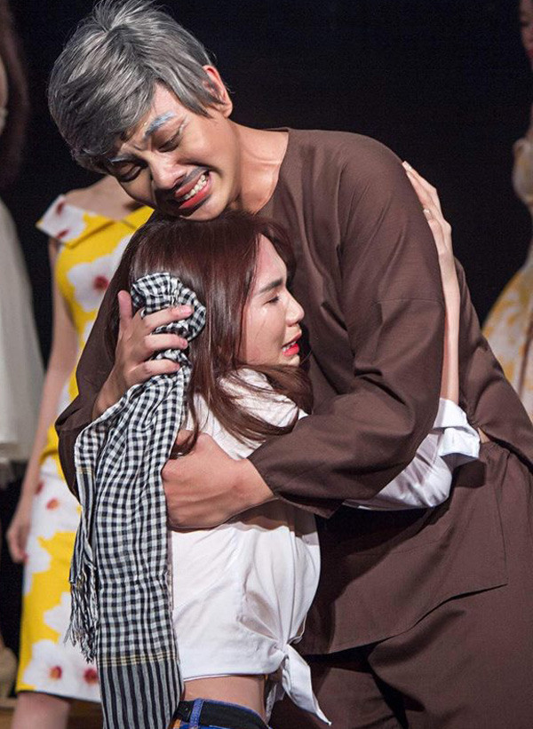 Người đẹp nỗ lực học hỏi, trau dồi kỹ năng diễn xuất để tham gia nhiều dự án điện ảnh. Cô mong một ngày nào đó sẽ được gọi là diễn viên thay vì người mẫu.