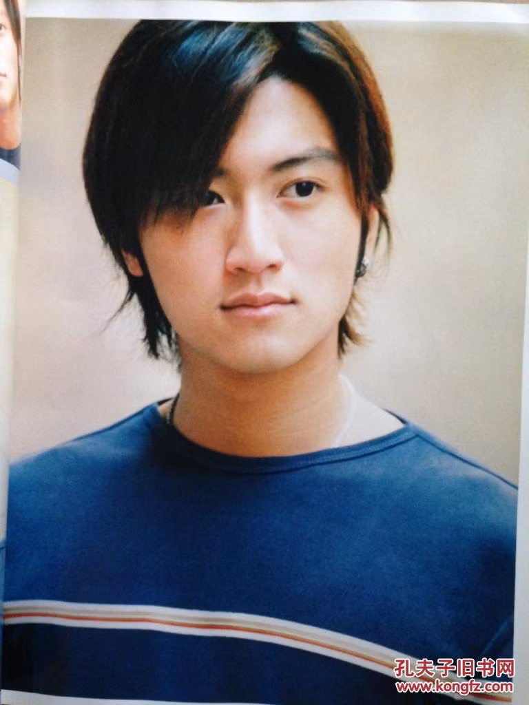 Sự nghiệp của Tạ Đình Phong chững lại sau khi bị ngồi tù vì gây tai nạn giao thông.