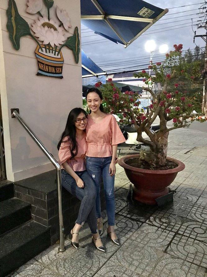 Phương Nga và Thùy Dung gắn bó trong mọi hoạt động kể từ khi cả hai được tại ngoại.