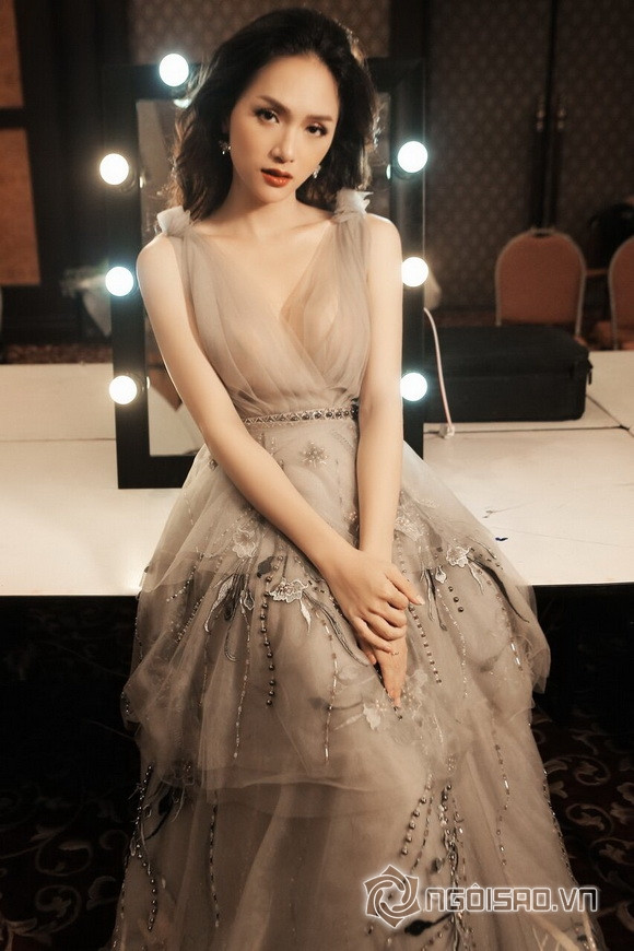 Vẻ đẹp mê hoặc của Hoa hậu Chuyển giới Hương Giang.