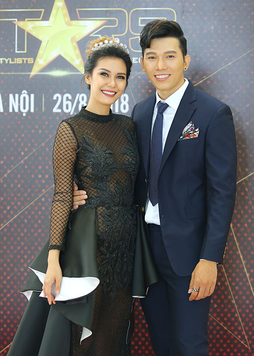 Đặc biệt, Hoa hậu Trái đất 2015 Angelia Ong đến Việt Nam để trực tiếp casting ứng viên Việt Nam tham gia cuộc thi Hoa hậu trái đất 2018 và 2019.