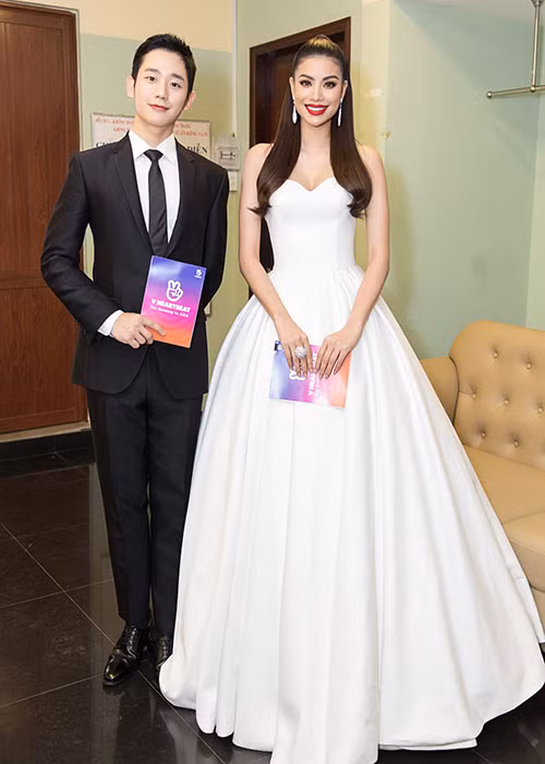 Sự xuất hiện của cặp đôi khiến fan phấn khích.