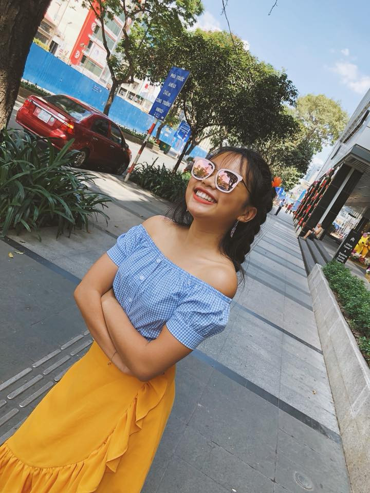 Phong cách ăn mặc của Phương Mỹ Chi cũng gây tranh cãi.