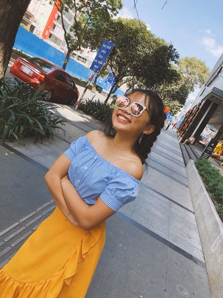 Phong cách ăn mặc của Phương Mỹ Chi cũng gây tranh cãi.