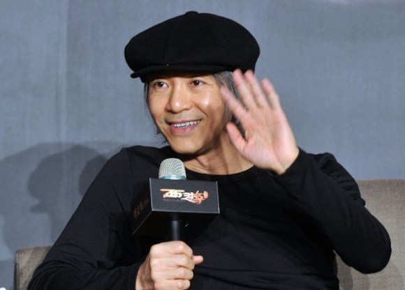 Chau Tinh Tri co con roi 11 tuoi voi fan cuong xinh dep, giau co?