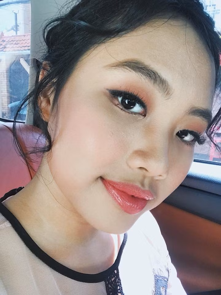 Phuong My Chi trang diem gia nhu nguoi lon, fan tranh cai