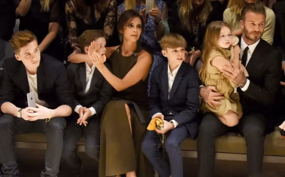 Ro tin Victoria Beckham mang thai, chuan bi co con thu 5-Hinh-2