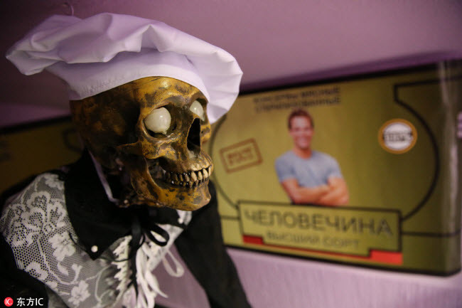 6. Bảo tàng cái chết Mặc dù tên nghe rùng rợn và u ám, nhưng bảo tàng cái chết tại thành phố St. Petersburg ở Nga mang lại cho du khách trải nghiệm tìm hiểu văn hóa rất thú vị và là địa điểm du lịch hấp dẫn tại thành phố. Nơi đây trưng bày các truyền thống văn hóa khác nhau trên thế giới liên quan tới cái chết.