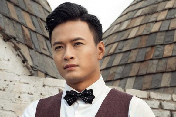 Hồng Đăng bất ngờ lên tiếng mong khán giả hãy cho Phạm Anh Khoa một cơ hội.