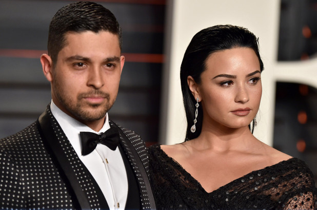Bạn trai cũ Wilmer Valderrama vẫn quan tâm đến nữ ca sĩ. Ảnh: Page Six.