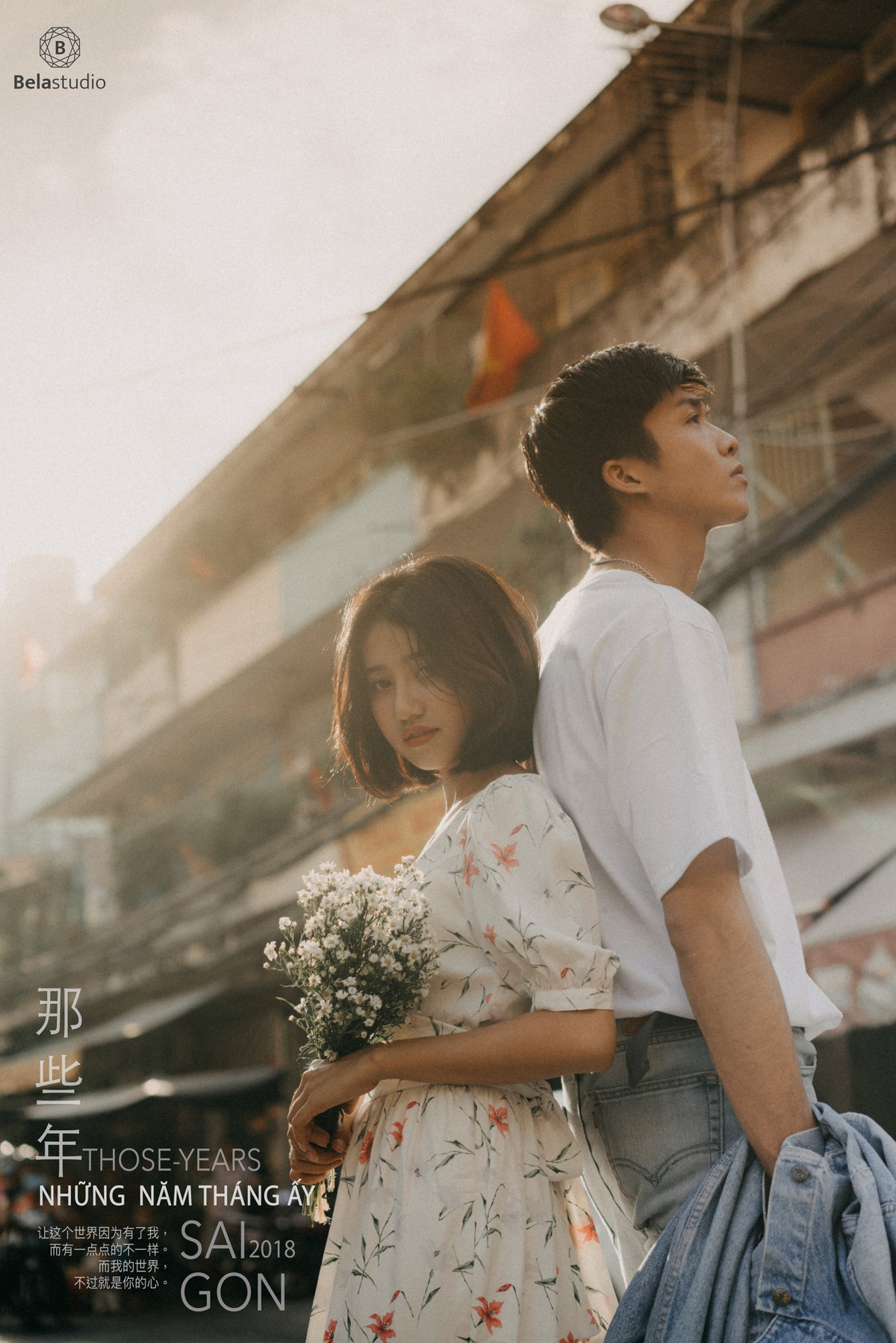 ít ai biết, Nữ hoàng chửi thề lại có một mối tình rất đẹp và lãng mạn ngoài đời, với một anh chàng được mệnh danh là Nam vương thanh lịch. Mới đây, cặp đôi này đã khiến cư dân mạng không khỏi ganh tỵ khi thực hiện chung một bộ ảnh có tên “Những năm tháng ấy”.