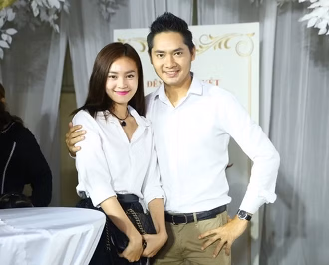 Minh Luân và Lan Ngọc chia tay vào tháng 4, đúng thời điểm cô bị bắt gặp xuất hiện thân mật với Chi Dân vào tối muộn.